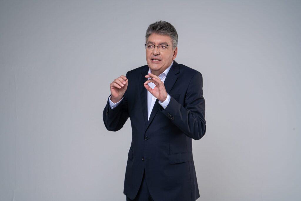 Mauricio Cárdenas, conferencista para eventos corporativos sobre Liderazgo Estratégico